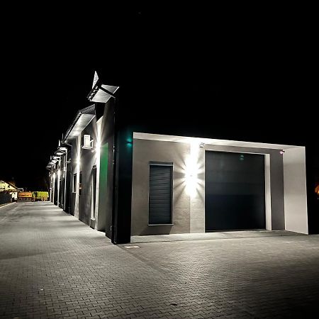 M&M Apartamenty Jasionka Luaran gambar