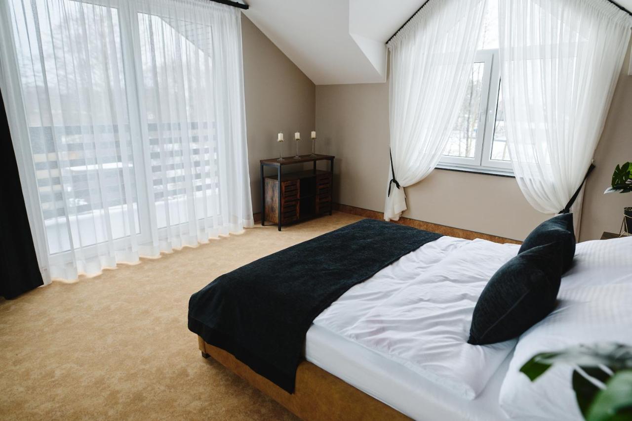 M&M Apartamenty Jasionka Luaran gambar