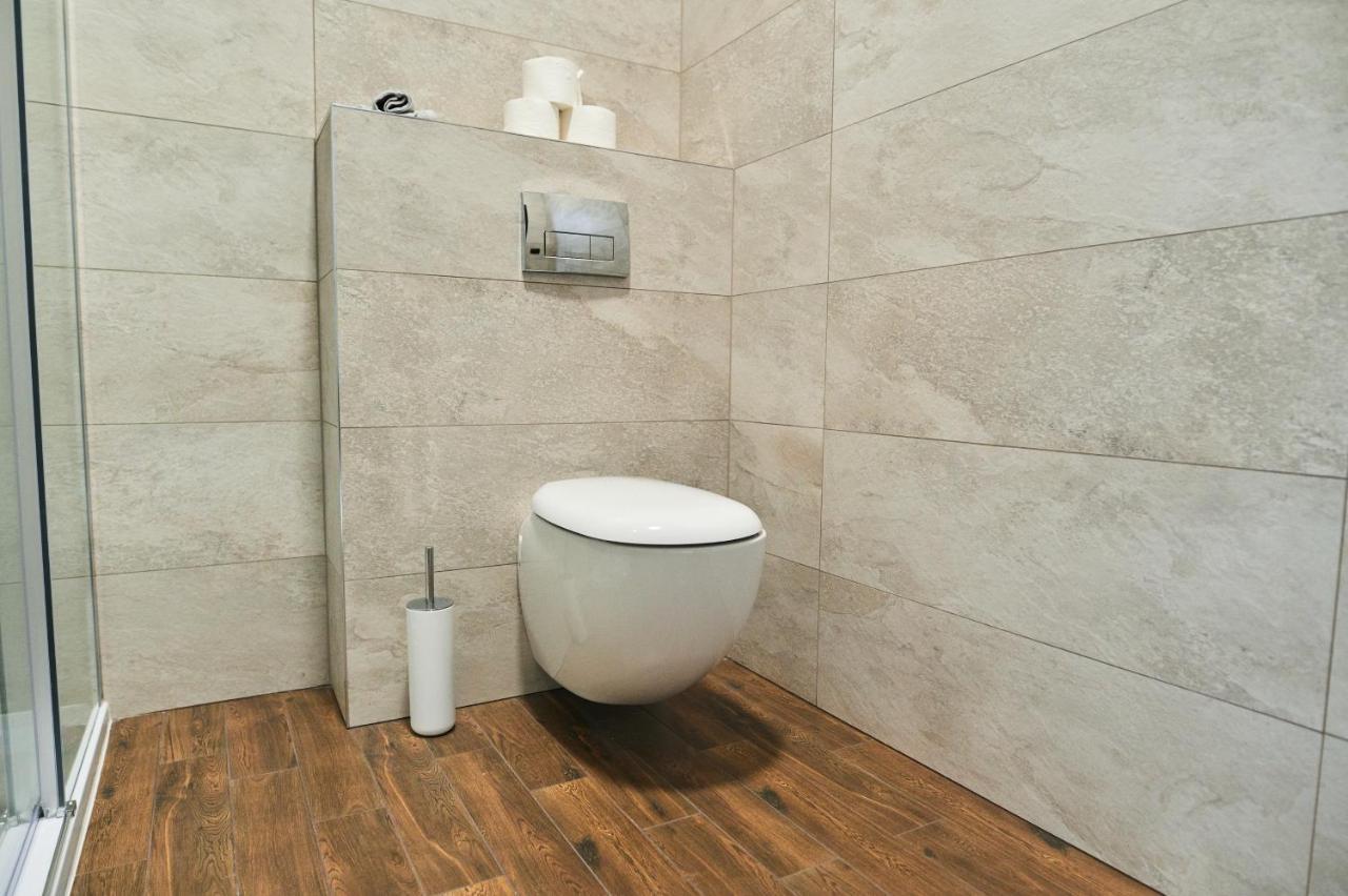 M&M Apartamenty Jasionka Luaran gambar